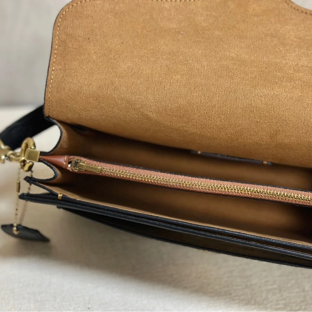 🦚Coach Tabby 26 Chain Bag - Like-New Rarely Worn - Picture 6 of 9